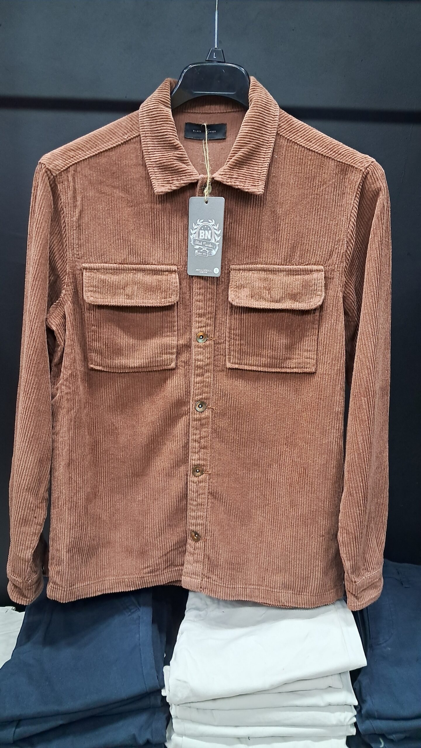 20250421_101958 Black Number